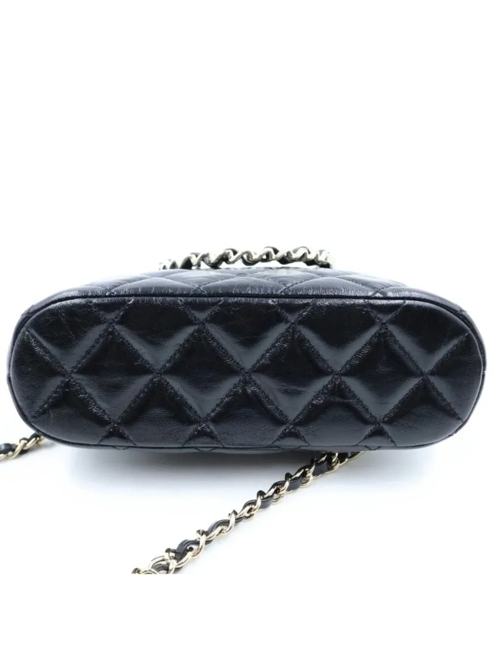 CHANEL iconic design